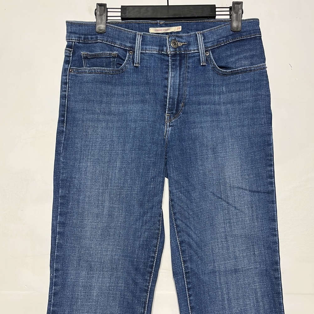 Levi's Slimming Straight Frayed Hem Medium Wash Denim Jeans Size 29 - Picture 2 of 11